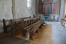 Räumung des Restinventars und der Kirchenbänke aus der Kirche (Foto: Karl-Franz Thiede)